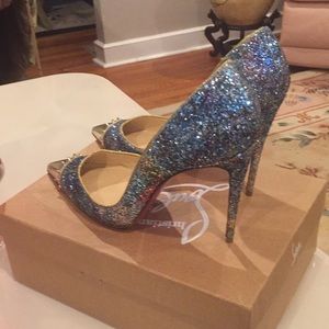 CHRISTIAN LOUBOTON  PUMPS SIZE 42